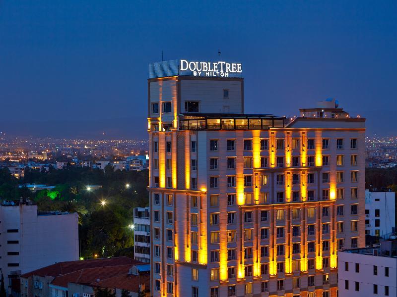 Doubletree By Hilton Izmir - Alsancak Hotel Bagian luar foto
